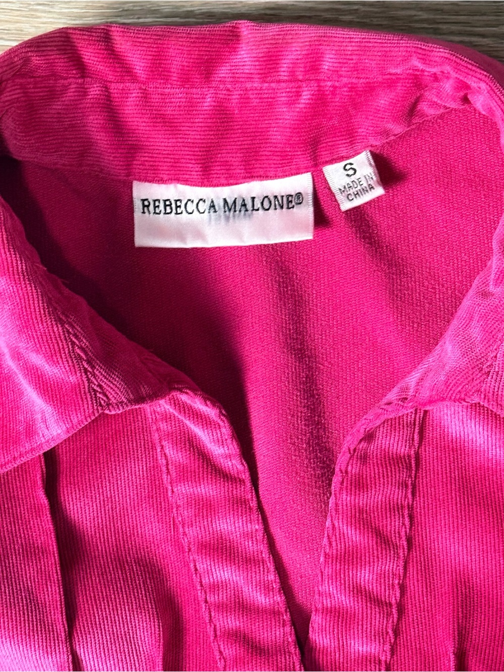 Rebecca Malone Hot Pink Pintuck Button Down Blouse Size 6 Y2K Retro - Picture 9 of 10